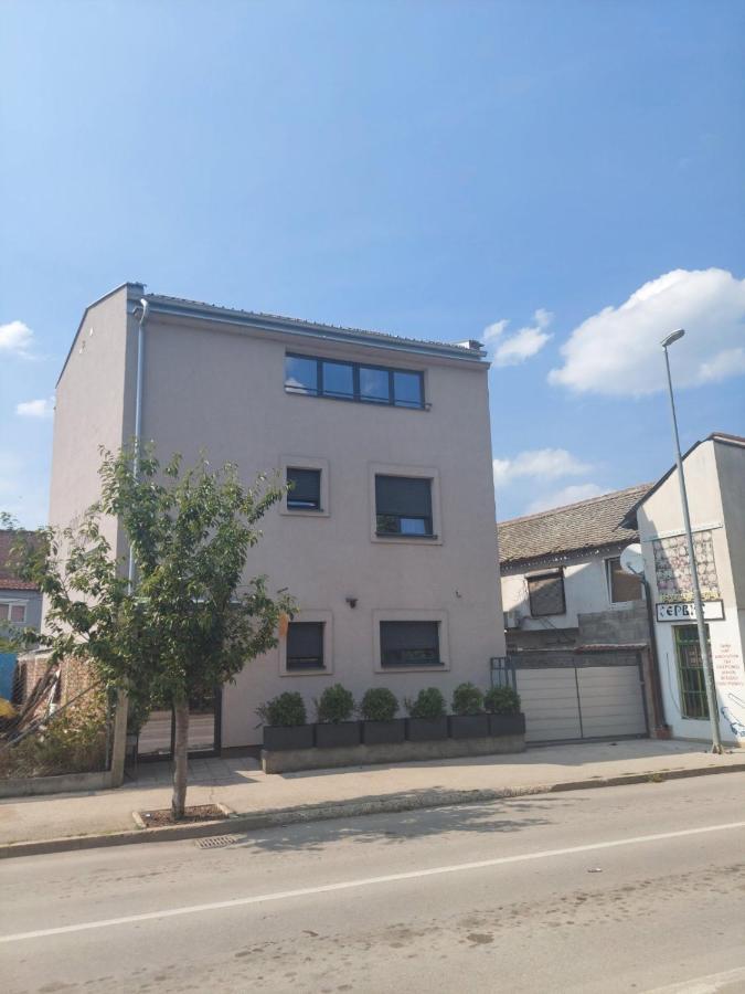 Nana / Sobe & Apartmani Valjevo Bagian luar foto